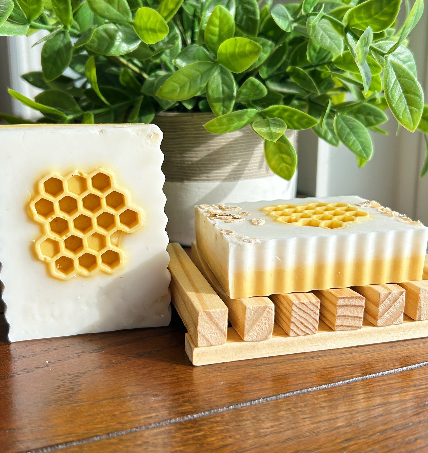 Oatmeal & Honey | Turmeric + Vanilla